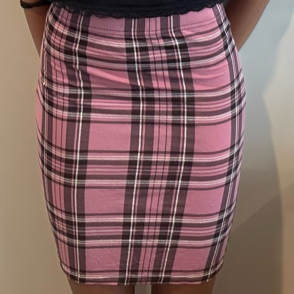 PrettyLittleThing Dusty Pink Check Print Stretch Skirt